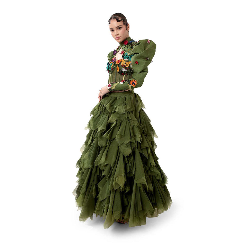 MODO CALDO Womens Embroidered Green Crop Top with Skirt and Cape