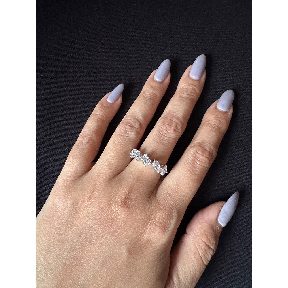 Mon Tresor 5 Assorted Shaped Diamond Ring - White