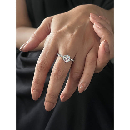 Mon Tresor Ever Lume Solitaire Ring - White