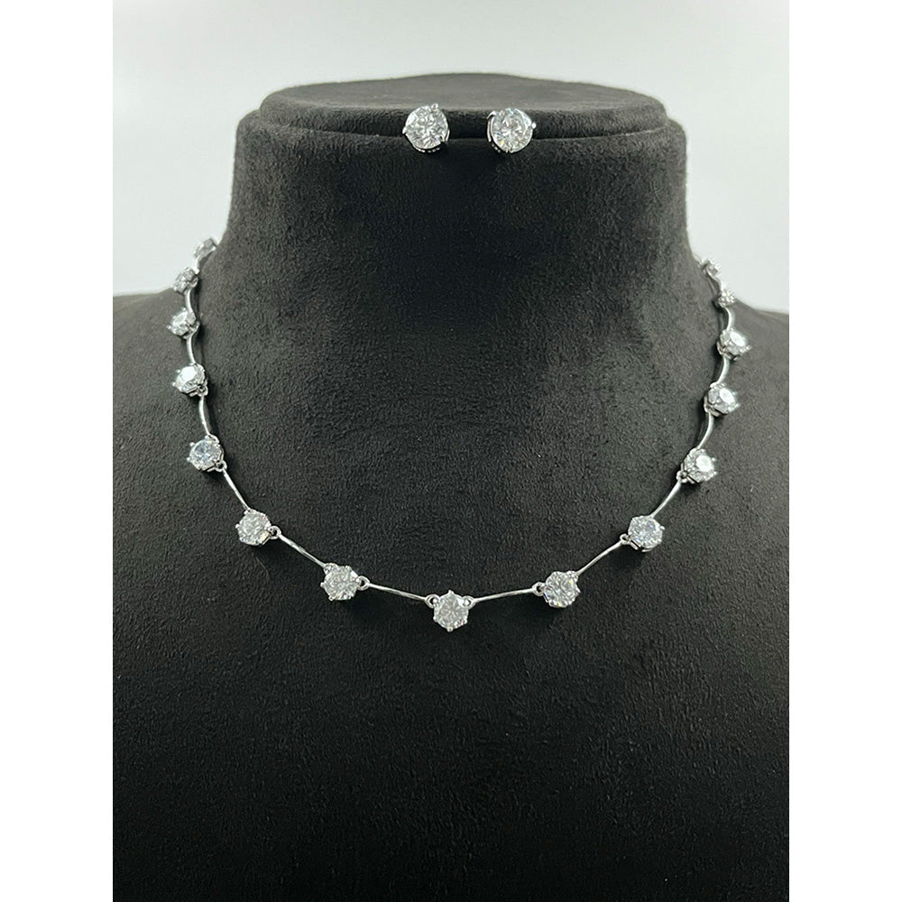 Mon Tresor Equal Solitaire Apart Necklace with Pair Of Earrings - White