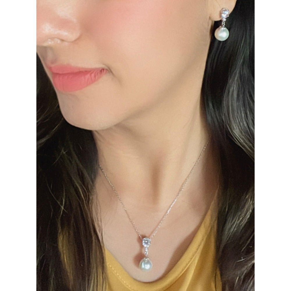 Mon Tresor Pendant -1 Carat Round Solitaire Necklace with Pair Of Earrings - White