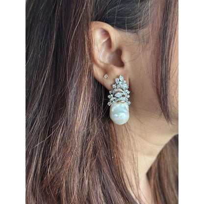 Mon Tresor Ocean Crest Earrings - White