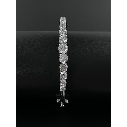 Mon Tresor Graded Round 1/4 Oval Bangle - White