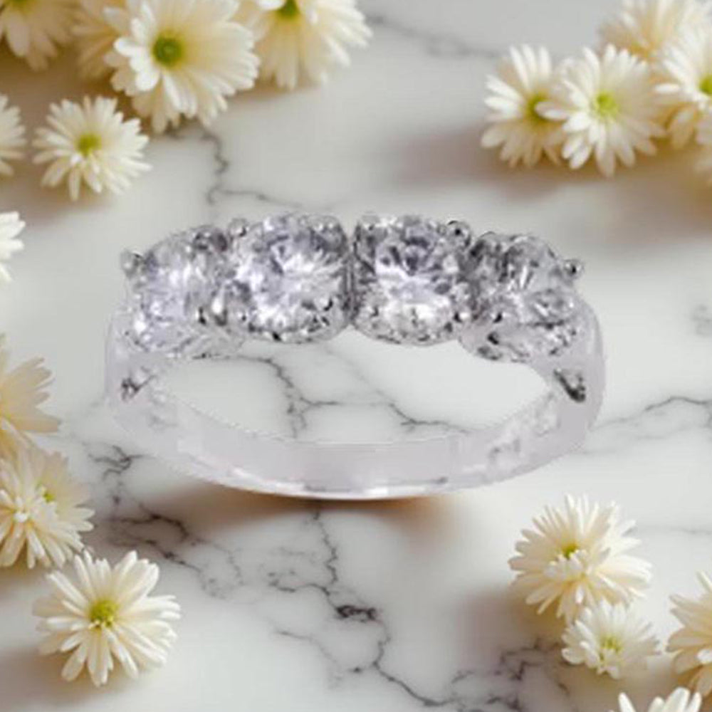 Mon Tresor White 4 Diamond Row Band