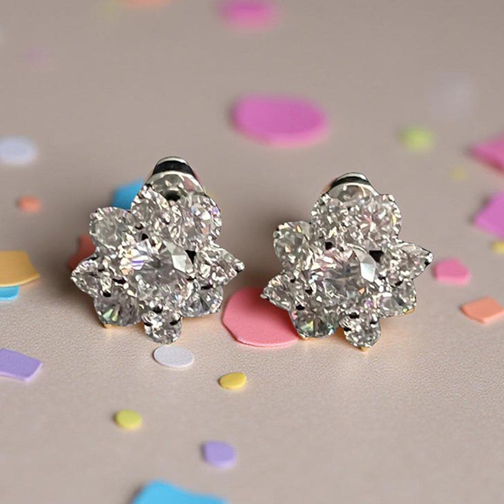 Mon Tresor White 20 Cents Flower Stud Earrings