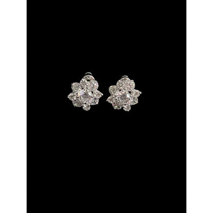 Mon Tresor White 20 Cents Flower Stud Earrings