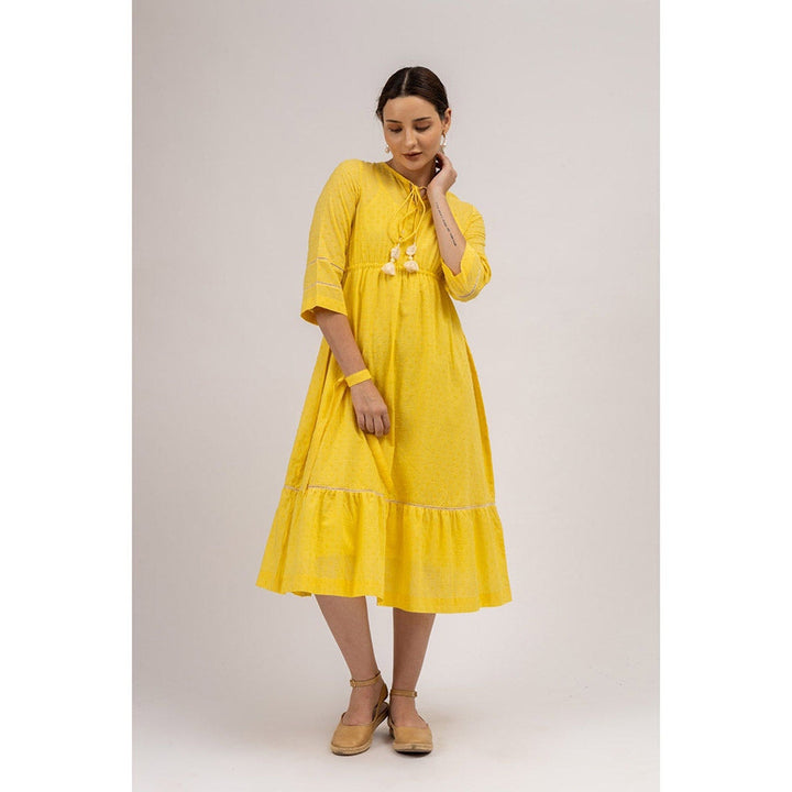 Mushio Women's Sunshine Cotton Self Design Yellow Slip And Midi Dress (Set of 2)