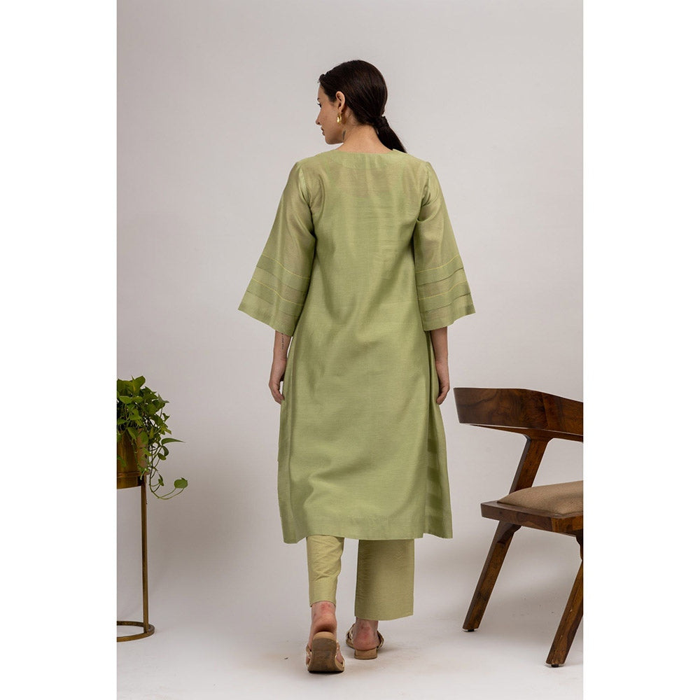 Mushio Women's Diletta Chanderi Solid Green Kurta With Slip (Set of 2)