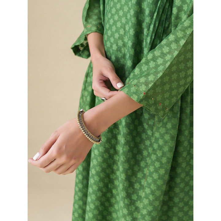 Mushio Green Hand Embroidered Chanderi Vrinda Kurta with Slip (Set of 2)