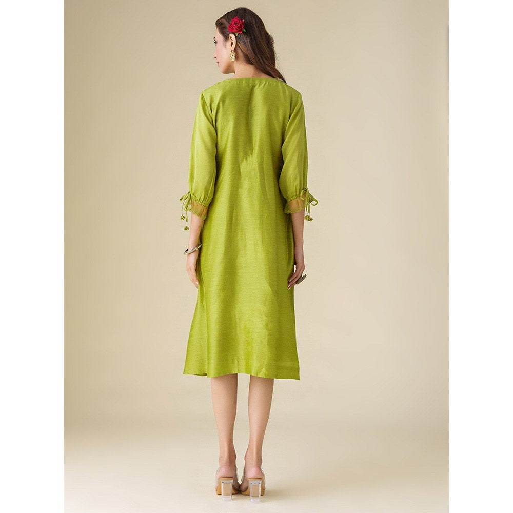 Mushio Lime Green Flowy Chanderi Paavni Dress
