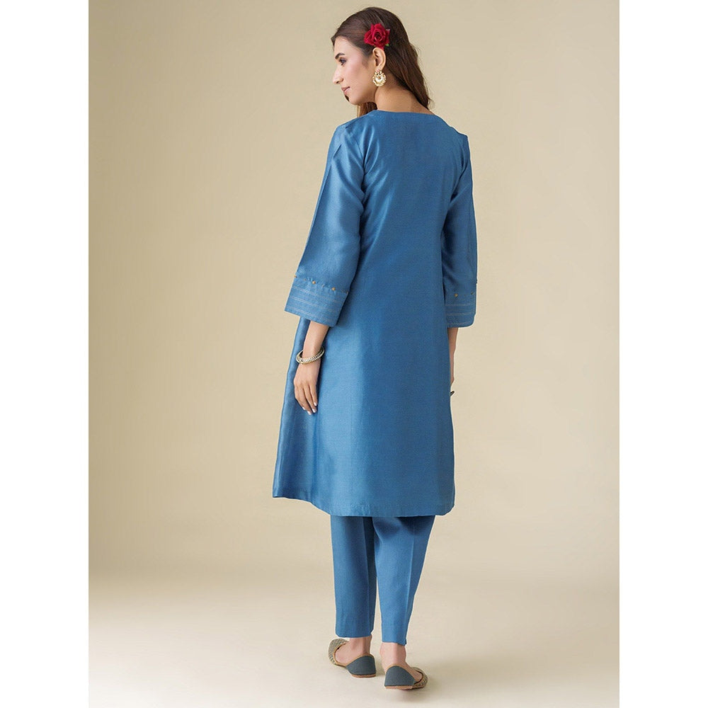 Mushio Blue Embellished Chanderi Vaayu Kurta with Slip Pants and Dupatta (Set of 4)