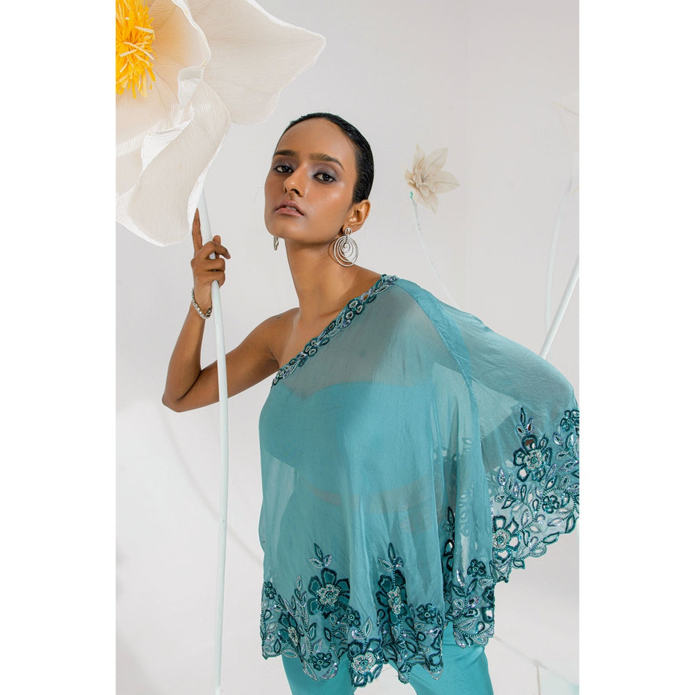 Muskan Aggarwal Gulnaz Embellished Cape with Bustier and Pant (Set of 3)