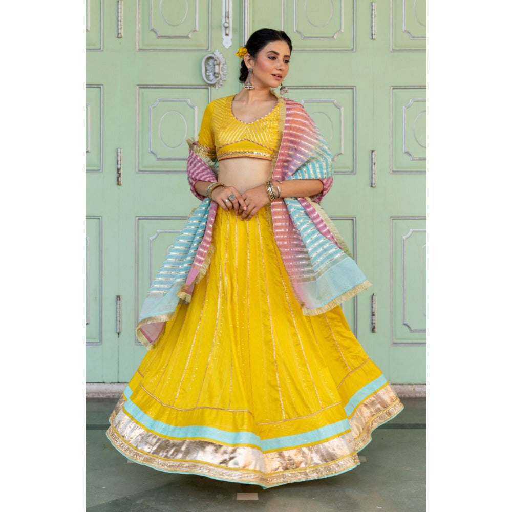 Myaara Kesar Lehenga Set (Set of 3)