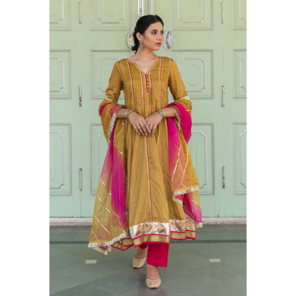 Myaara Gulbahar Anarkali Set (Set of 3)