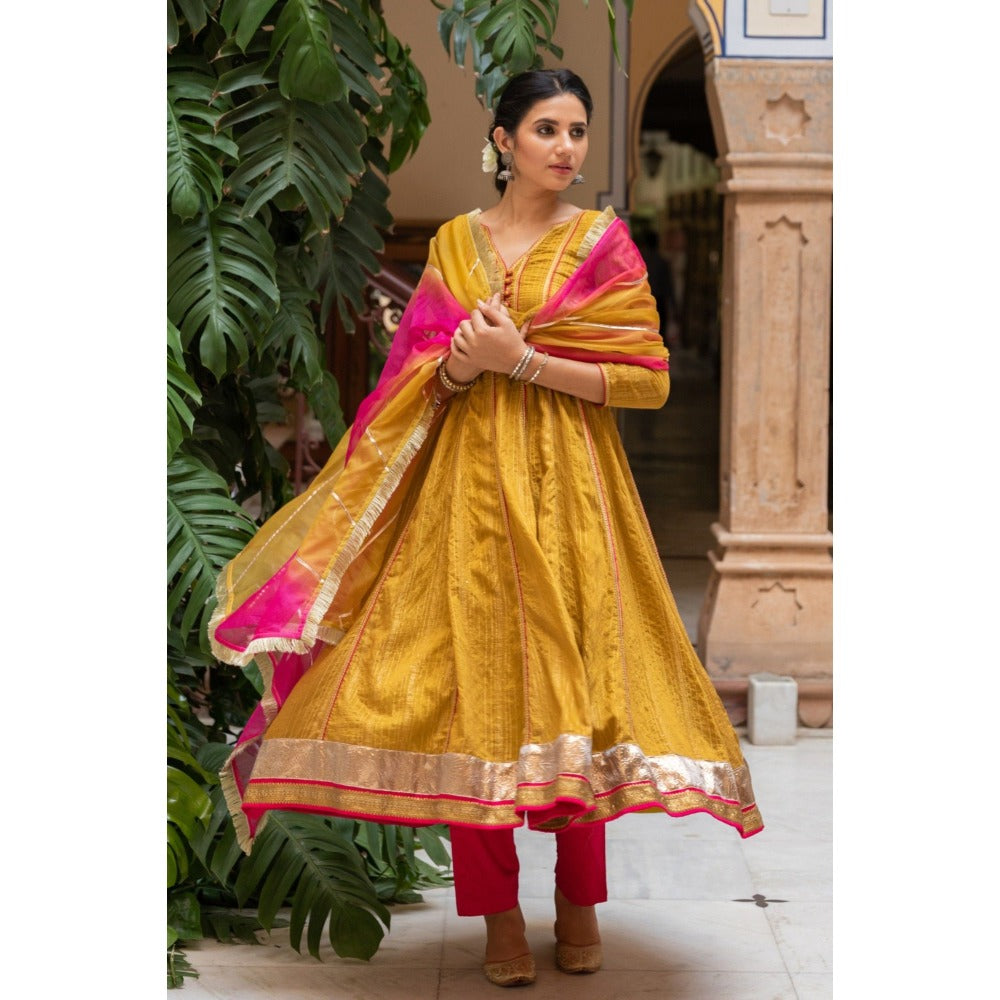 Myaara Gulbahar Anarkali Set (Set of 3)