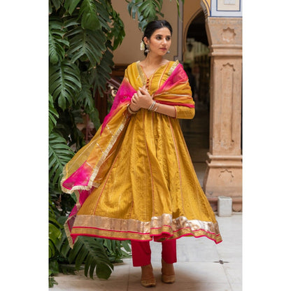 Myaara Gulbahar Anarkali Set (Set of 3)