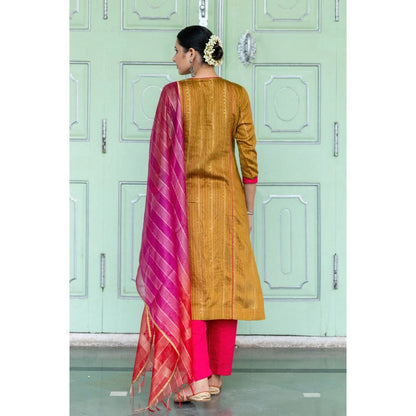 Myaara Mandakini Kurta Set (Set of 3)