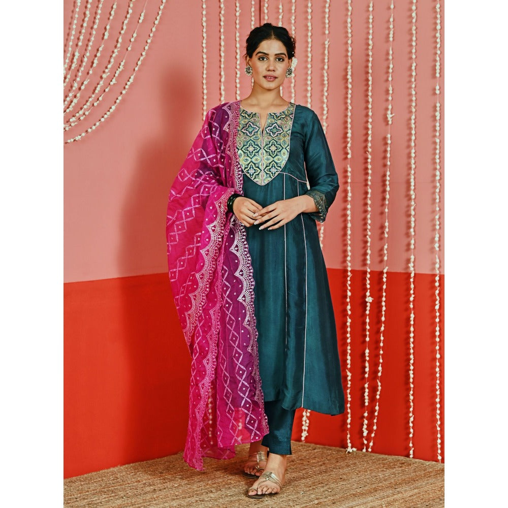 Myaara Teal Embroidered Silk Blend Ethnic Kurta And Pant With Organza Dupatta (Set of 3)