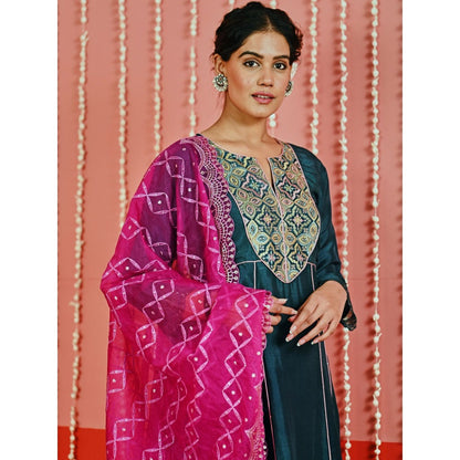 Myaara Teal Embroidered Silk Blend Ethnic Kurta And Pant With Organza Dupatta (Set of 3)