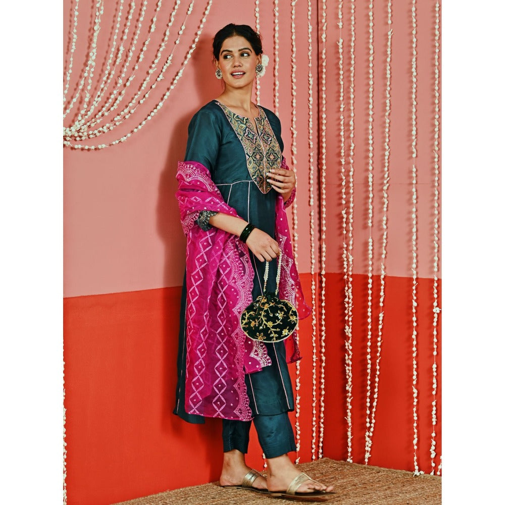 Myaara Teal Embroidered Silk Blend Ethnic Kurta And Pant With Organza Dupatta (Set of 3)