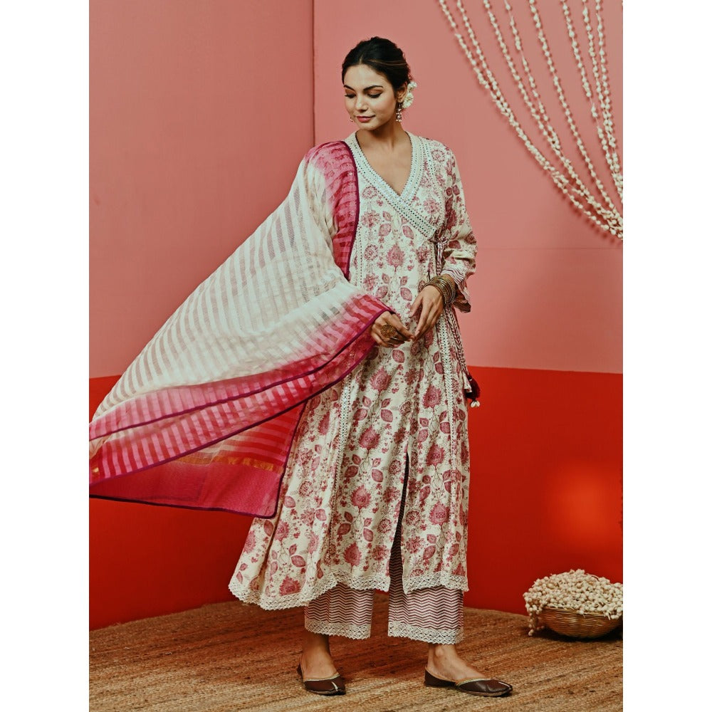 Myaara Off-White Printed Cotton Ethnic Angarkha Kurta And Pant With Ombre Dupatta (Set of 3)