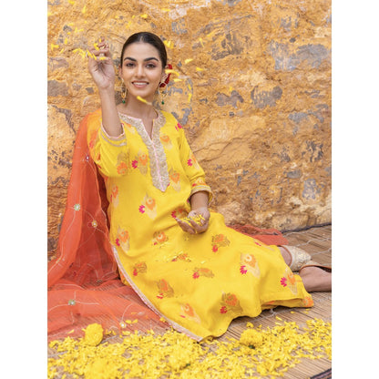 Myaara Yellow Embroidered Ethnic Straight Kurta with Pant and Dupatta (Set of 3)