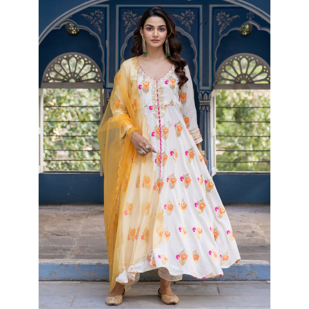 Myaara White Embroidered Flared Anarkali Kurta with Pant and Dupatta (Set of 3)