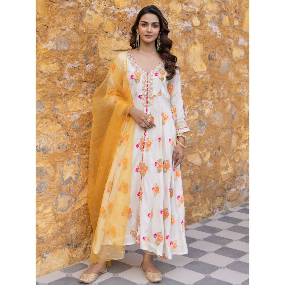 Myaara White Embroidered Flared Anarkali Kurta with Pant and Dupatta (Set of 3)