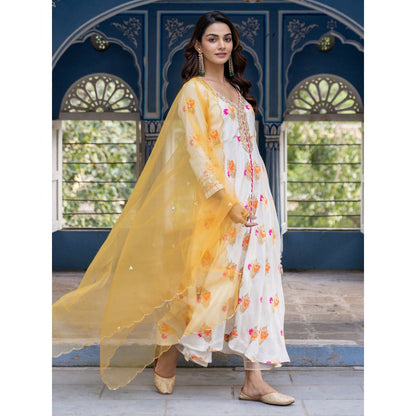 Myaara White Embroidered Flared Anarkali Kurta with Pant and Dupatta (Set of 3)