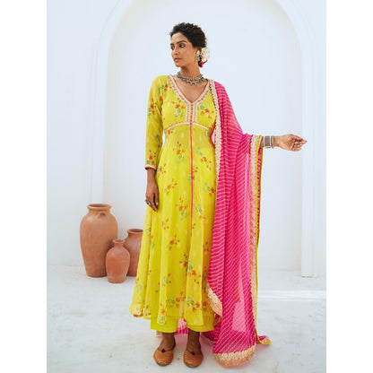 Myaara Lemon Green Tissue Chanderi Printed Kurta with Pant Leheriya Dupatta (Set of 4)