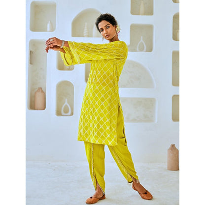 Myaara Lemon Green Mukaish Georgette Kurta with Pant Organza Dupatta (Set of 4)