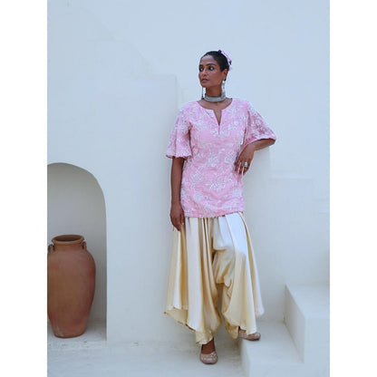 Myaara Soft Pink Embroidered Tissue Kurta with Pant Organza Dupatta (Set of 3)