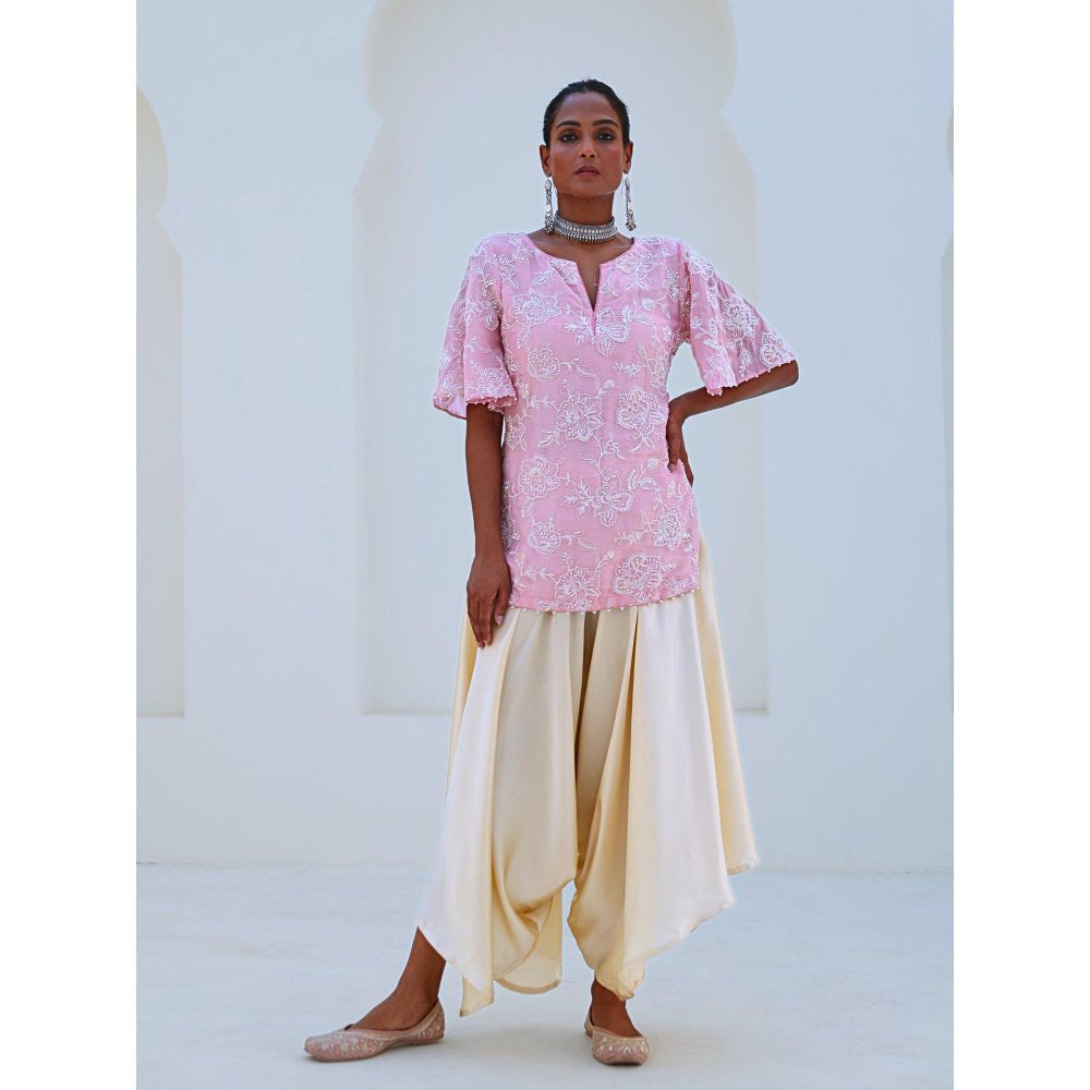 Myaara Soft Pink Embroidered Tissue Kurta with Pant Organza Dupatta (Set of 3)