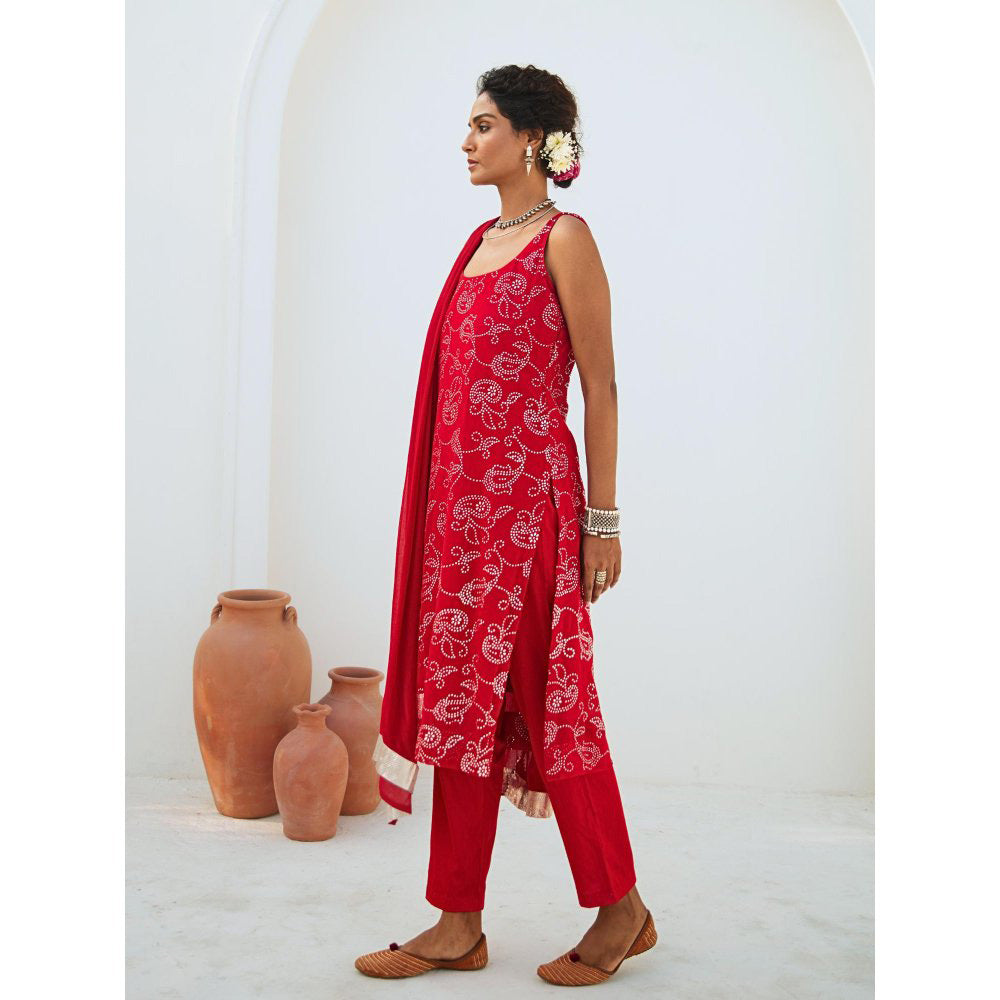 Myaara Scarlet Red Mukaish Georgette Kurta with Pant Chiffon Dupatta (Set of 3)
