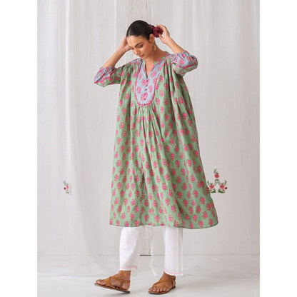 Myaara Mint Green Floral Gathered Kurta Paired With White Straight Pant (Set of 2)