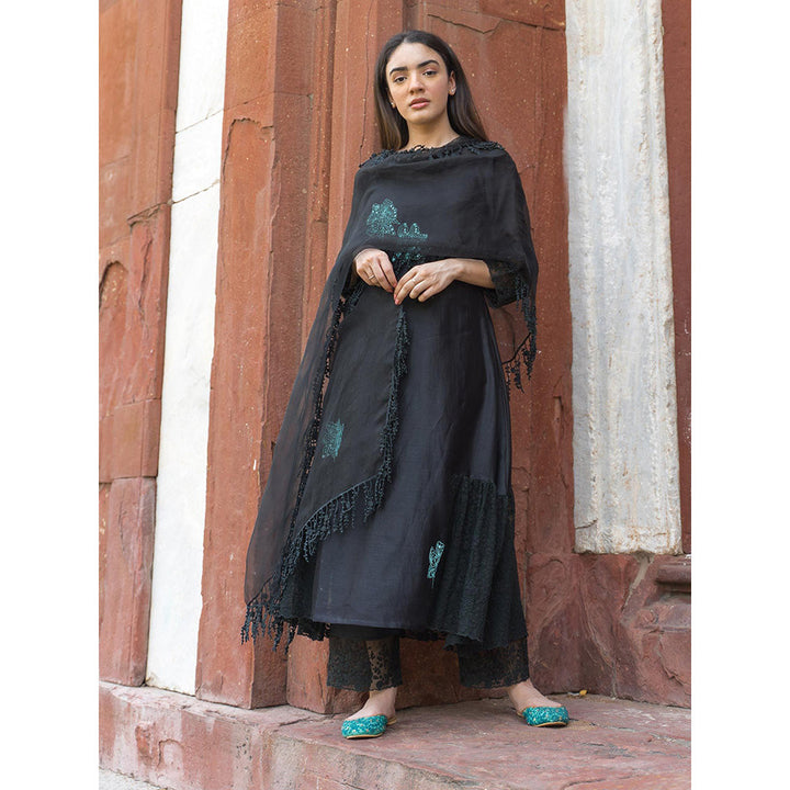 NAAZ BY NOOR Classic Black Ensemble Kurta With Pant And Dupatta (Set of 3)