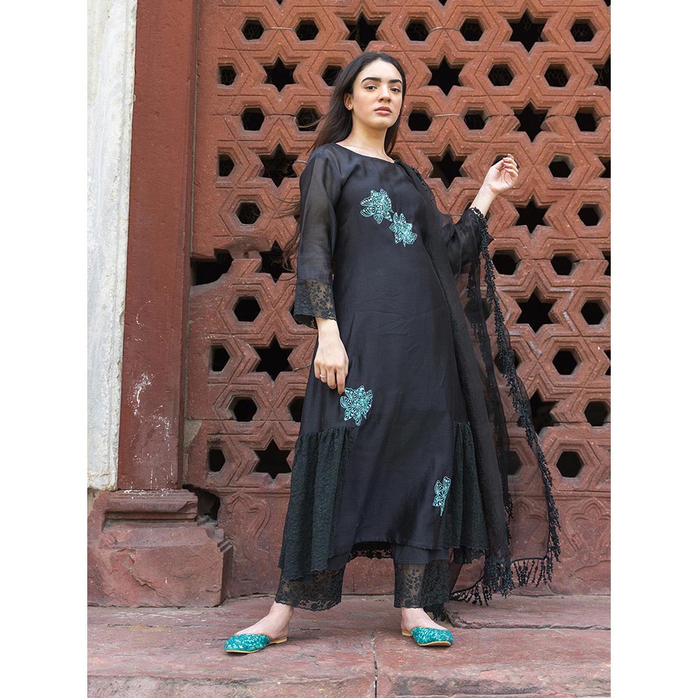 NAAZ BY NOOR Classic Black Ensemble Kurta With Pant And Dupatta (Set of 3)