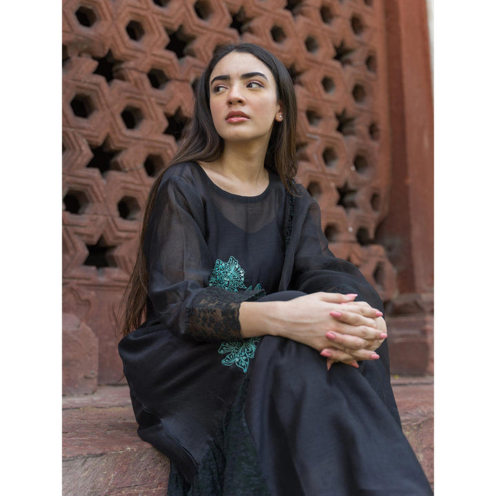 NAAZ BY NOOR Classic Black Ensemble Kurta With Pant And Dupatta (Set of 3)