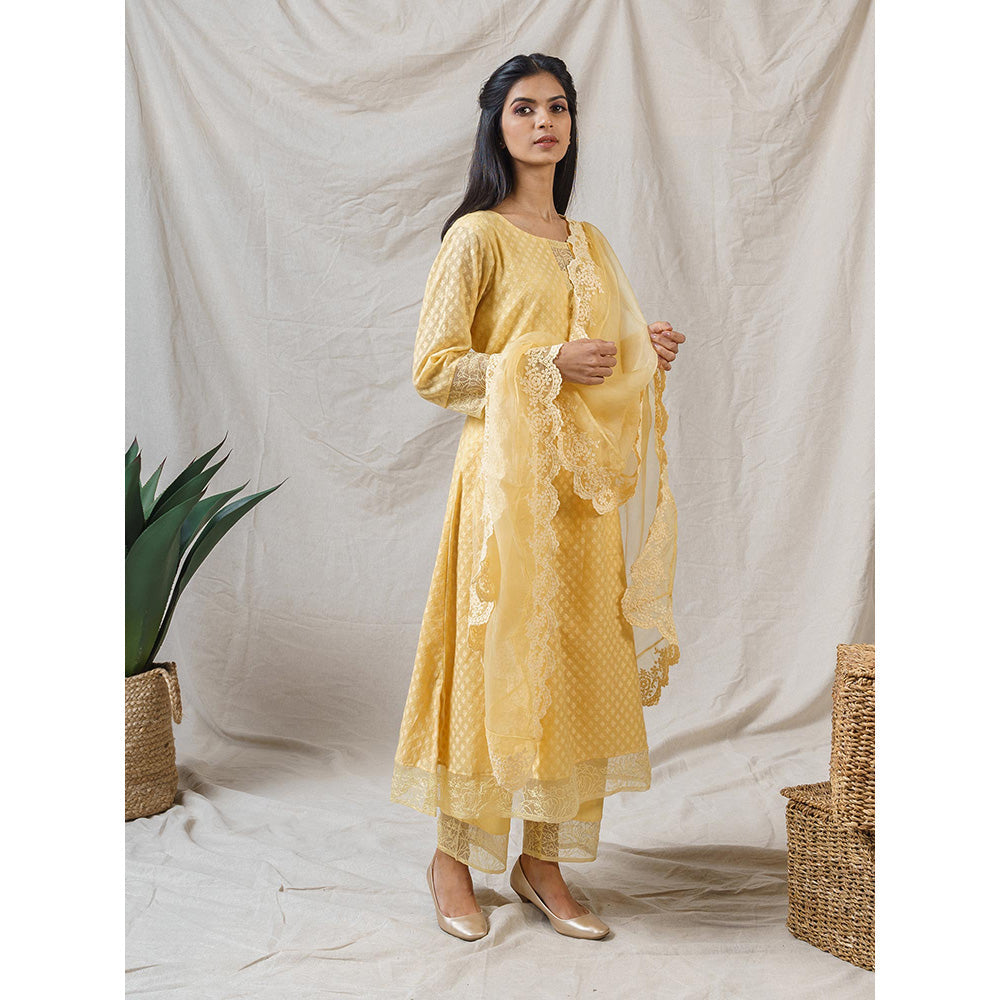 NAAZ BY NOOR Iris Yellow Ensemble Kurta With Pant And Dupatta (Set of 3)