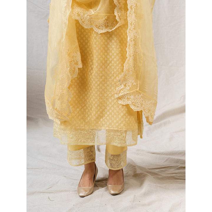 NAAZ BY NOOR Iris Yellow Ensemble Kurta With Pant And Dupatta (Set of 3)