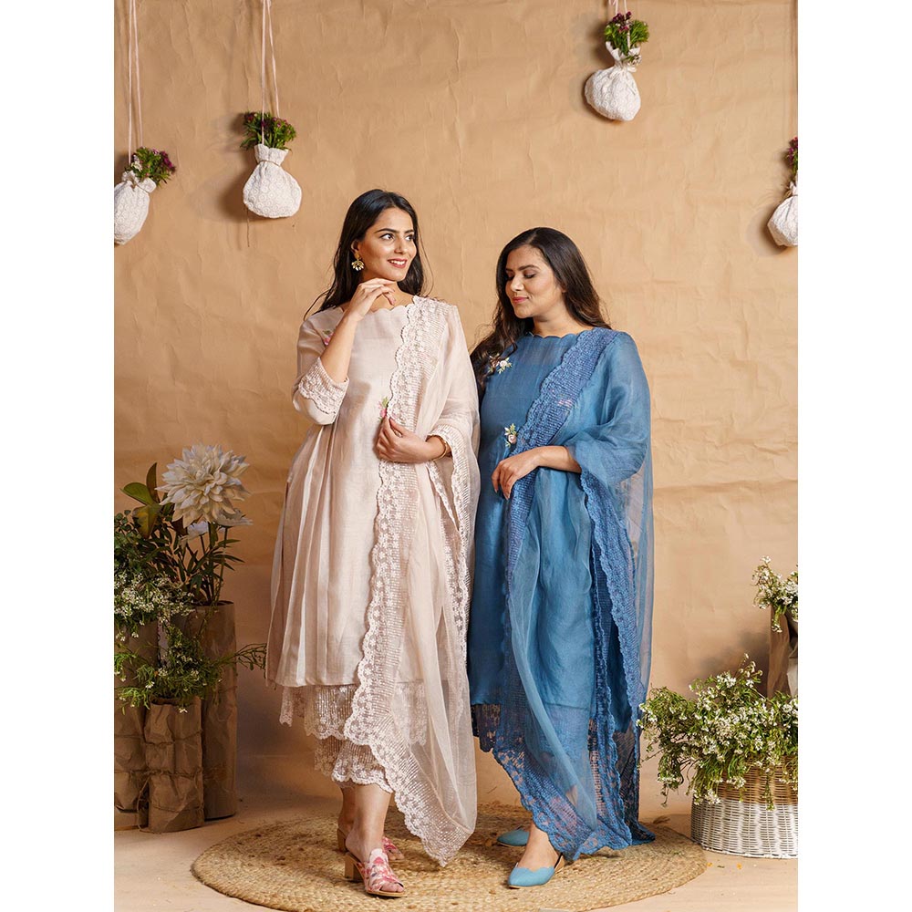 NAAZ BY NOOR Spray Rose Ensemble Kurta With Pant And Dupatta (Set of 3)