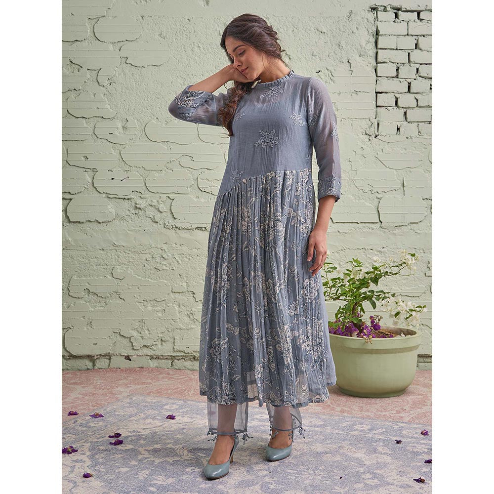 NAAZ BY NOOR Jamun Ki Tokri Neeli Si Sleti Kurta Set - (Set of 2)