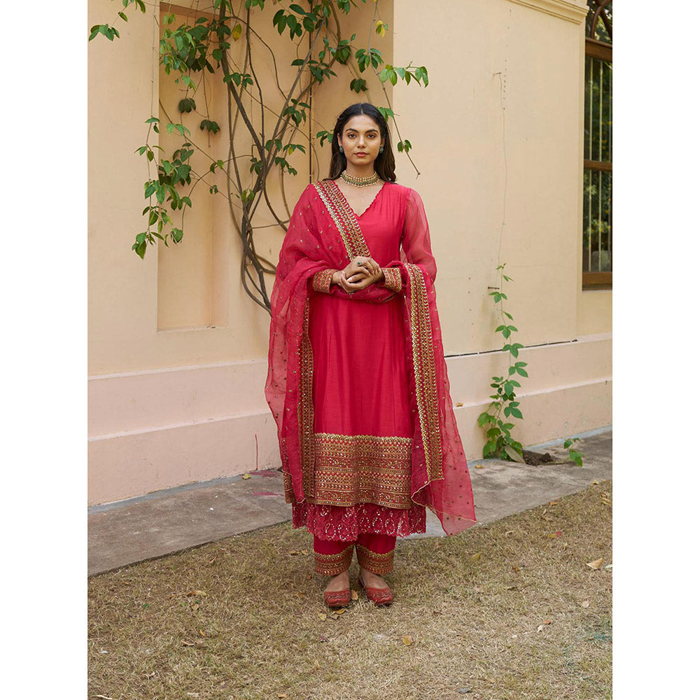 Naaz By Noor Kikli Pink Embroidered Kurta with Pant and Dupatta (Set of 3)