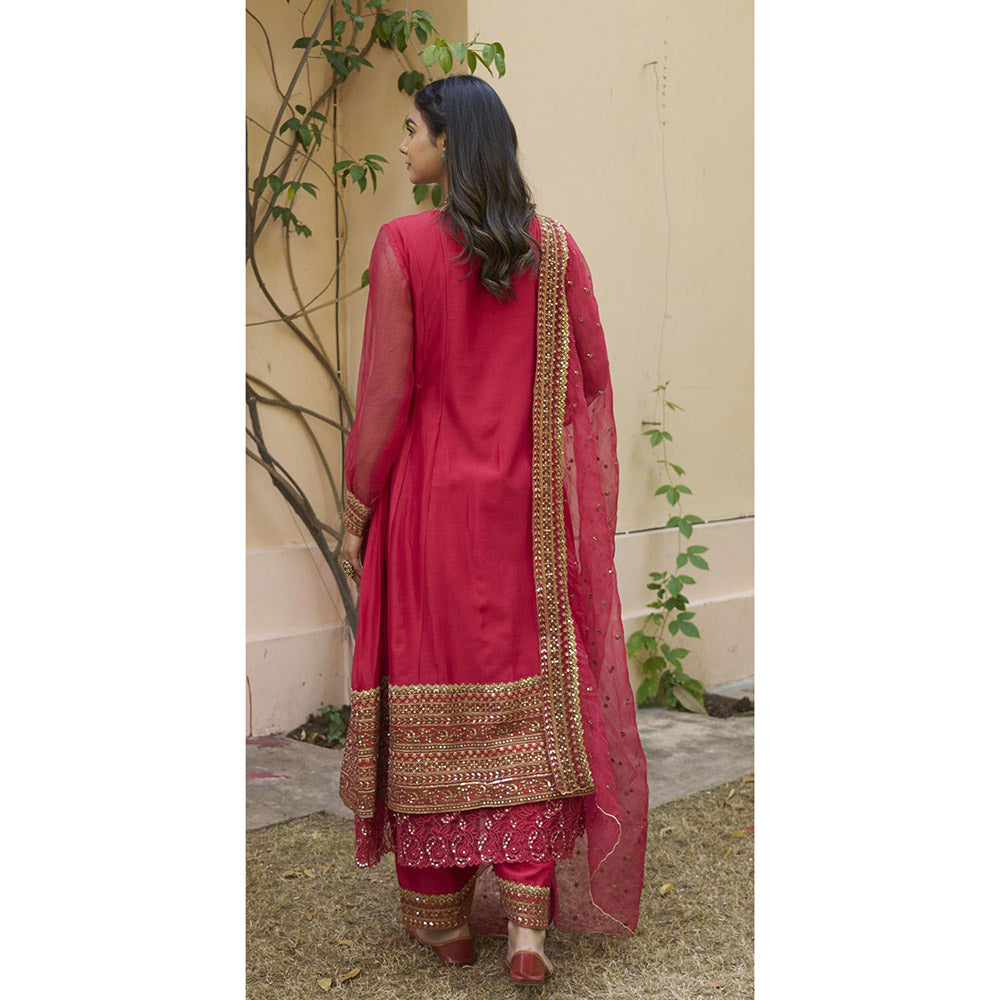 Naaz By Noor Kikli Pink Embroidered Kurta with Pant and Dupatta (Set of 3)