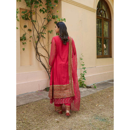 Naaz By Noor Kikli Pink Embroidered Kurta with Pant and Dupatta (Set of 3)