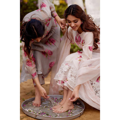 Naaz By Noor White Kurta with Pant and Dupatta (Set of 3)