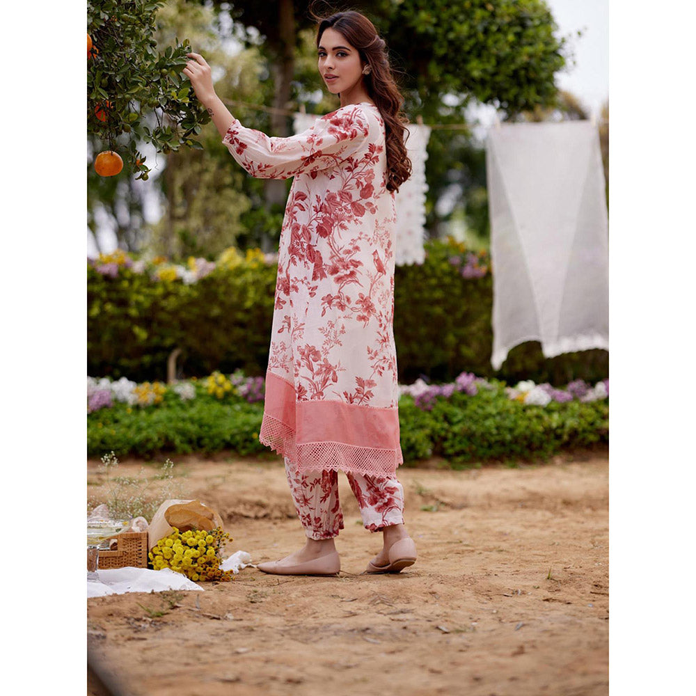 Naaz By Noor White Morrocon Kurta with Pant (Set of 2)