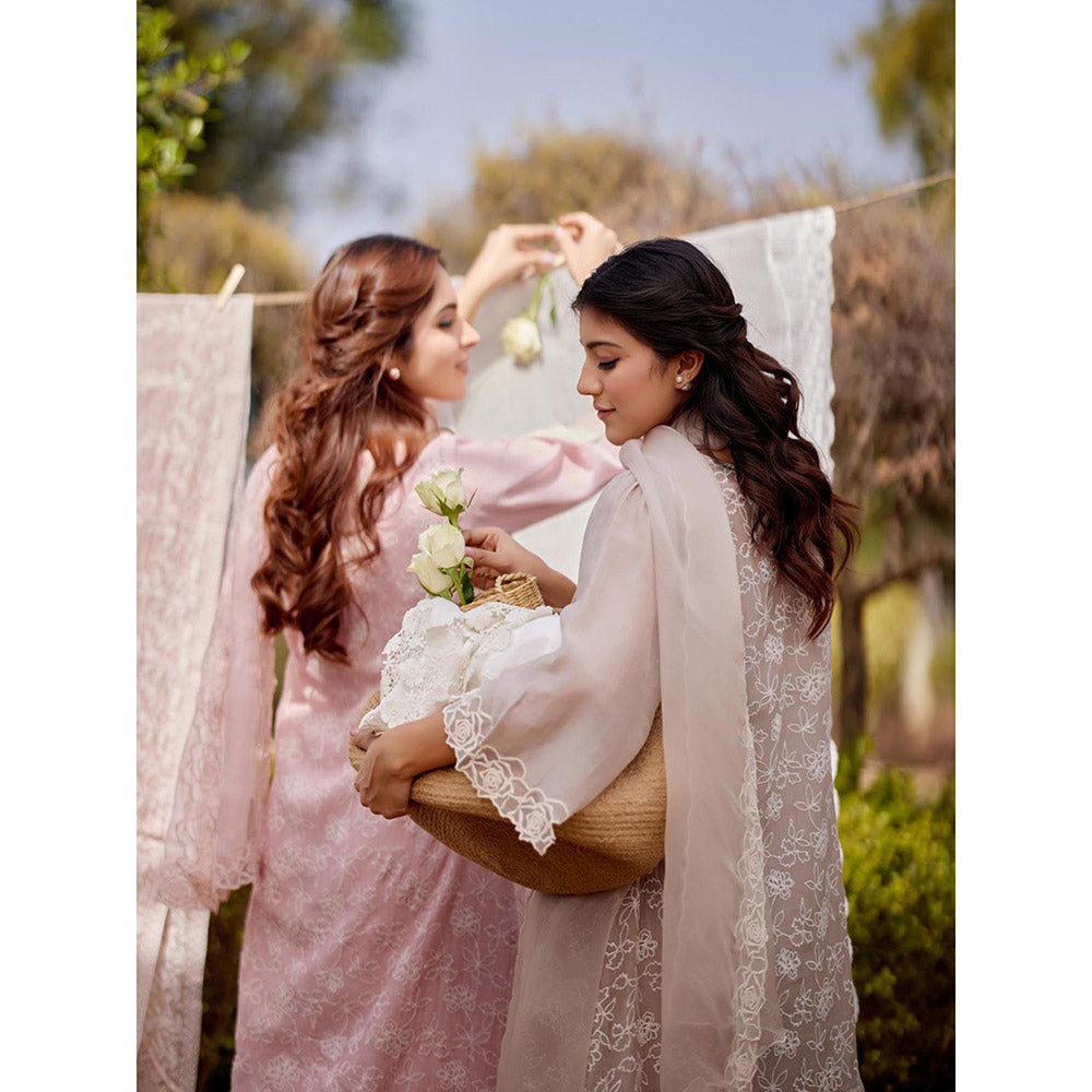 Naaz By Noor Grey Iris Kurta with Pant and Dupatta (Set of 3)