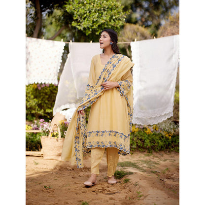 Naaz By Noor Yellow Meringue Kurta with Pant and Dupatta (Set of 3)