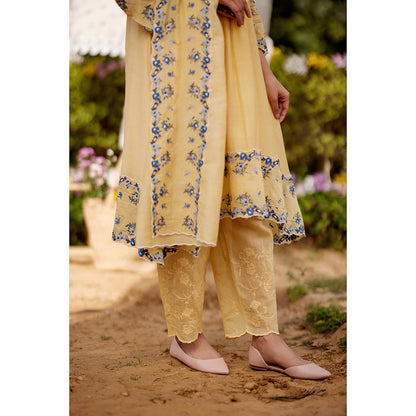 Naaz By Noor Yellow Meringue Kurta with Pant and Dupatta (Set of 3)